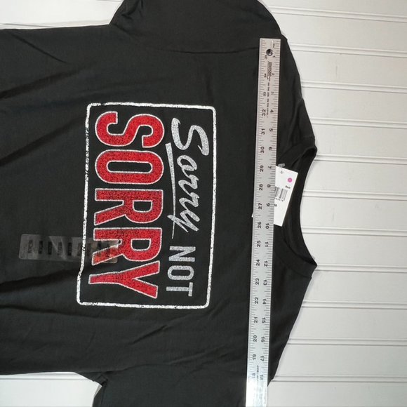 Sorry Not Sorry Graphic Tee T-shirt Men's Unisex M NWT - Picture 6 of 8